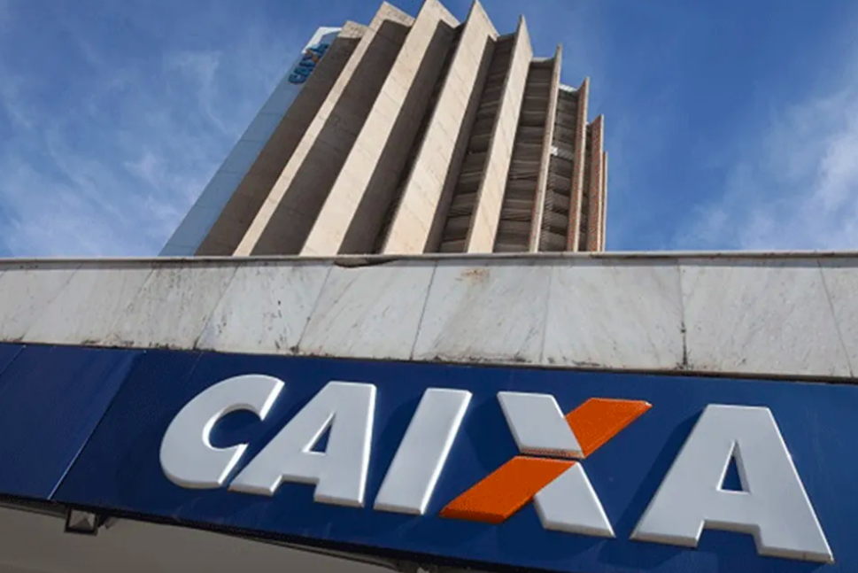 Caixa Econômica Federal Exonera Técnica